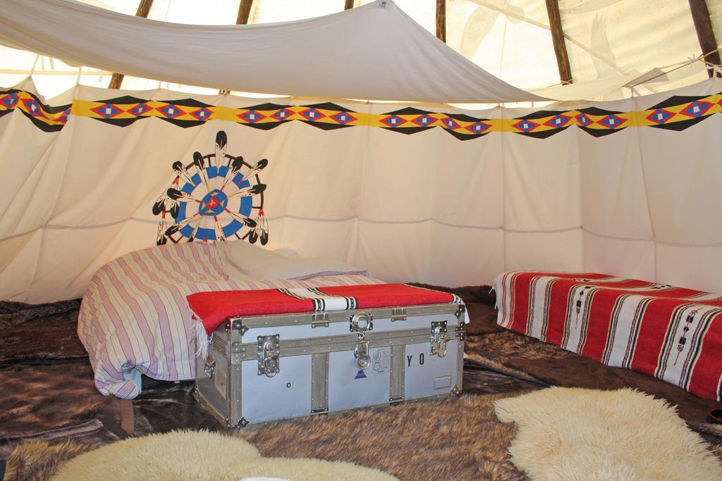 Big Sky Tipi Holidays Wartling Exterior foto